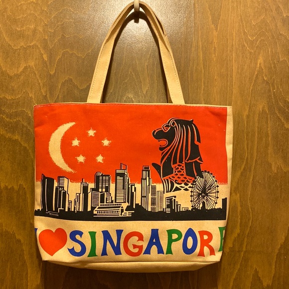 NWOT Lined Canvas Tote, Vibrant Colors & Amazing City Scene - Picture 1 of 3